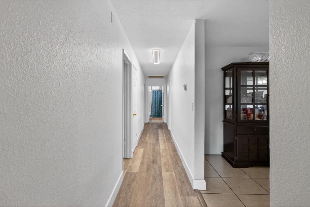 10185 Countryside Way