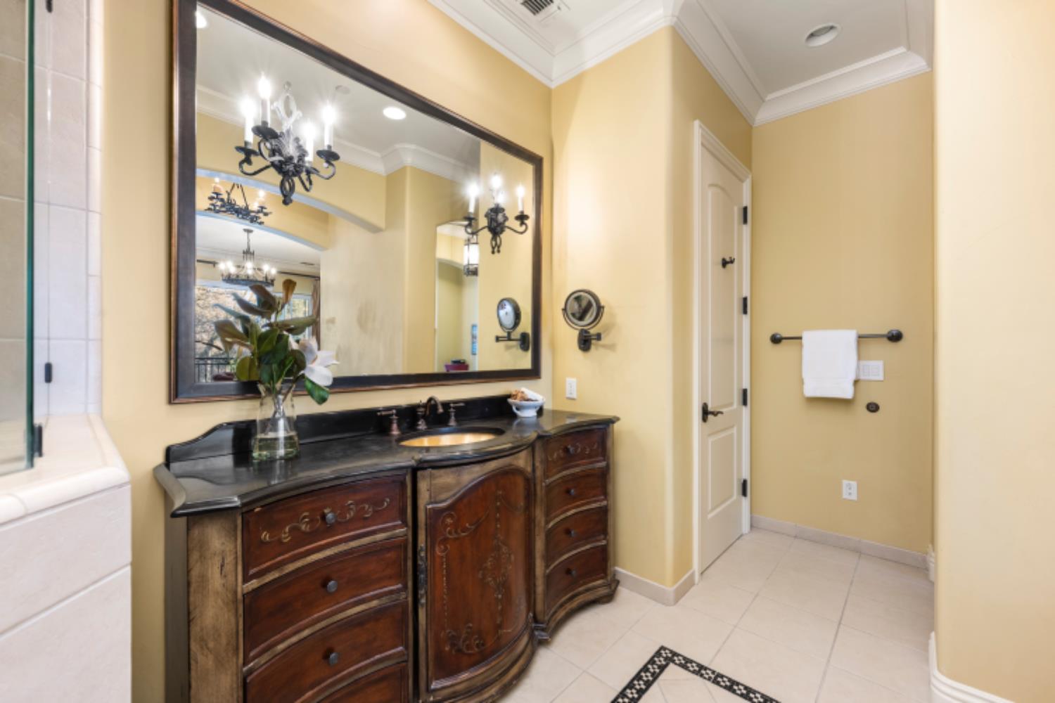 1210 Arden Hills Lane