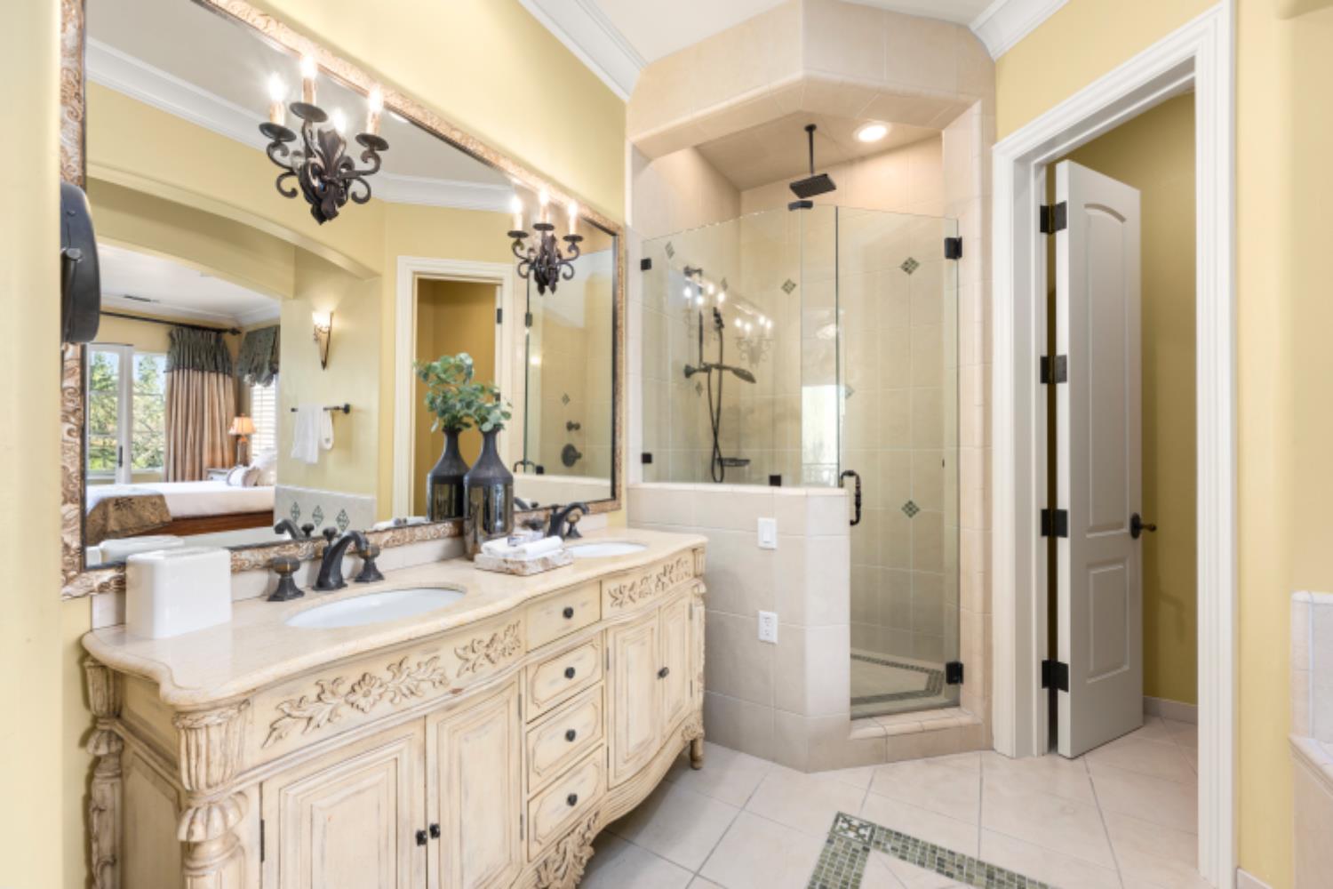 1210 Arden Hills Lane