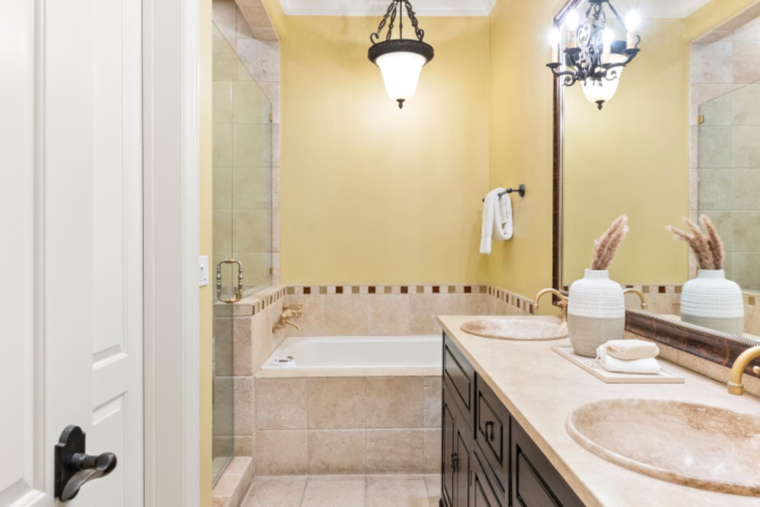 1210 Arden Hills Lane