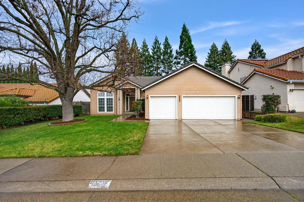 5509 Peridot Drive