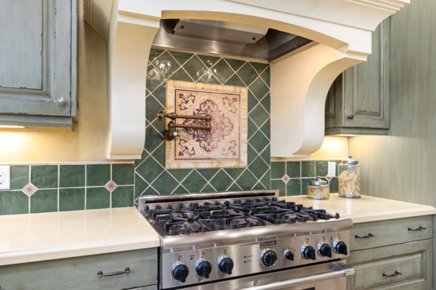 1210 Arden Hills Lane