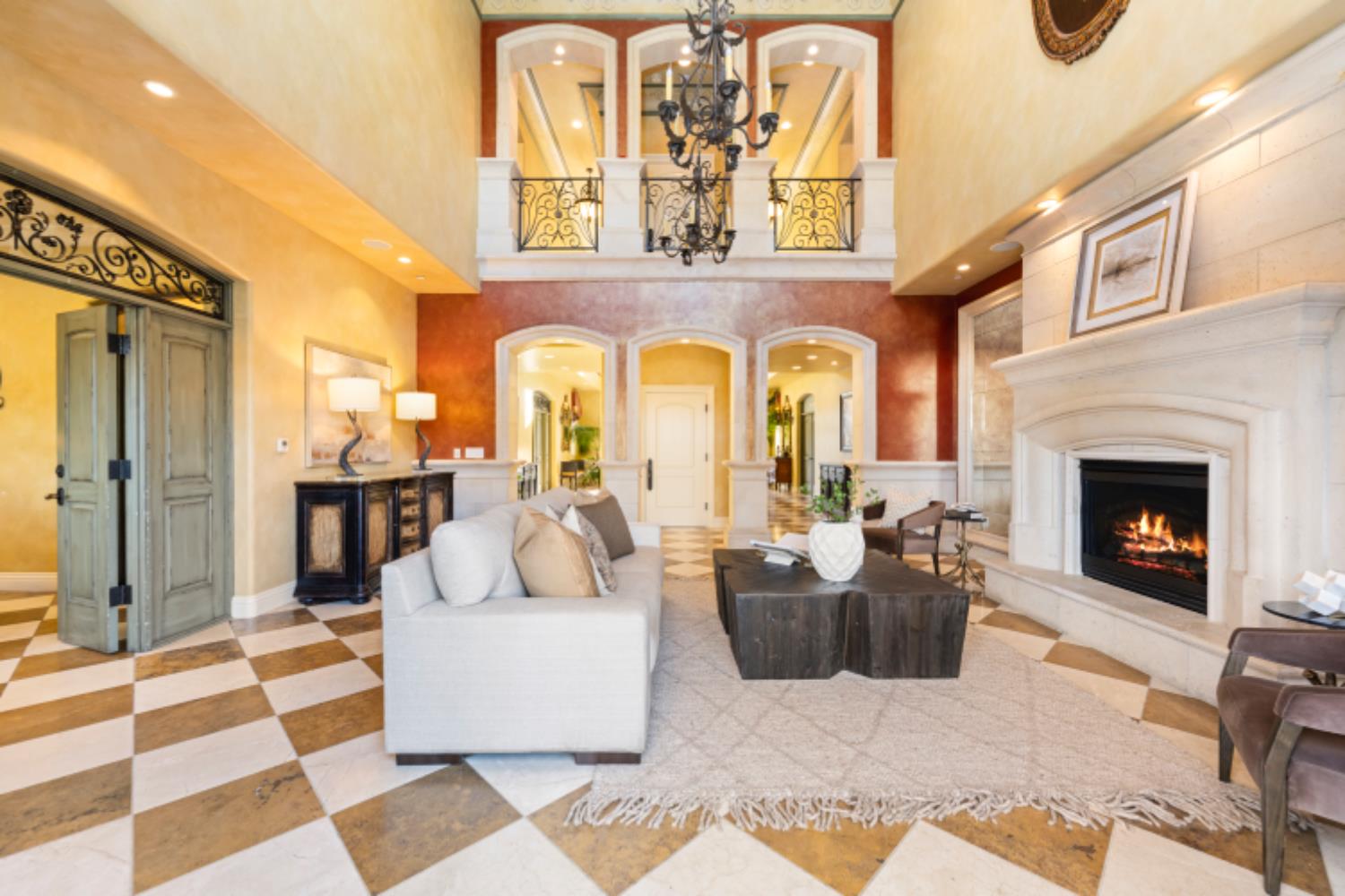 1210 Arden Hills Lane