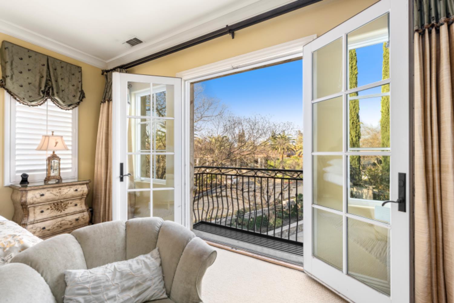 1210 Arden Hills Lane