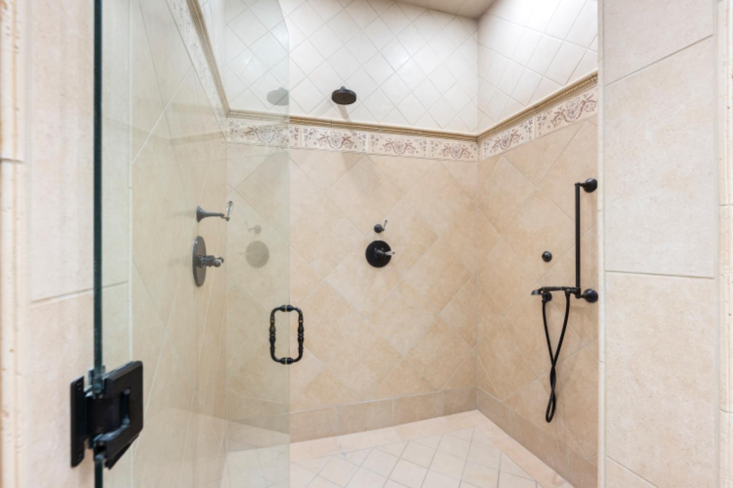 1210 Arden Hills Lane