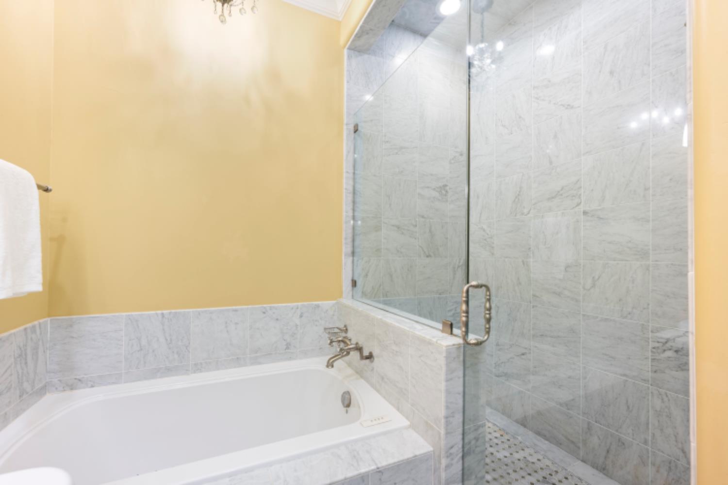 1210 Arden Hills Lane