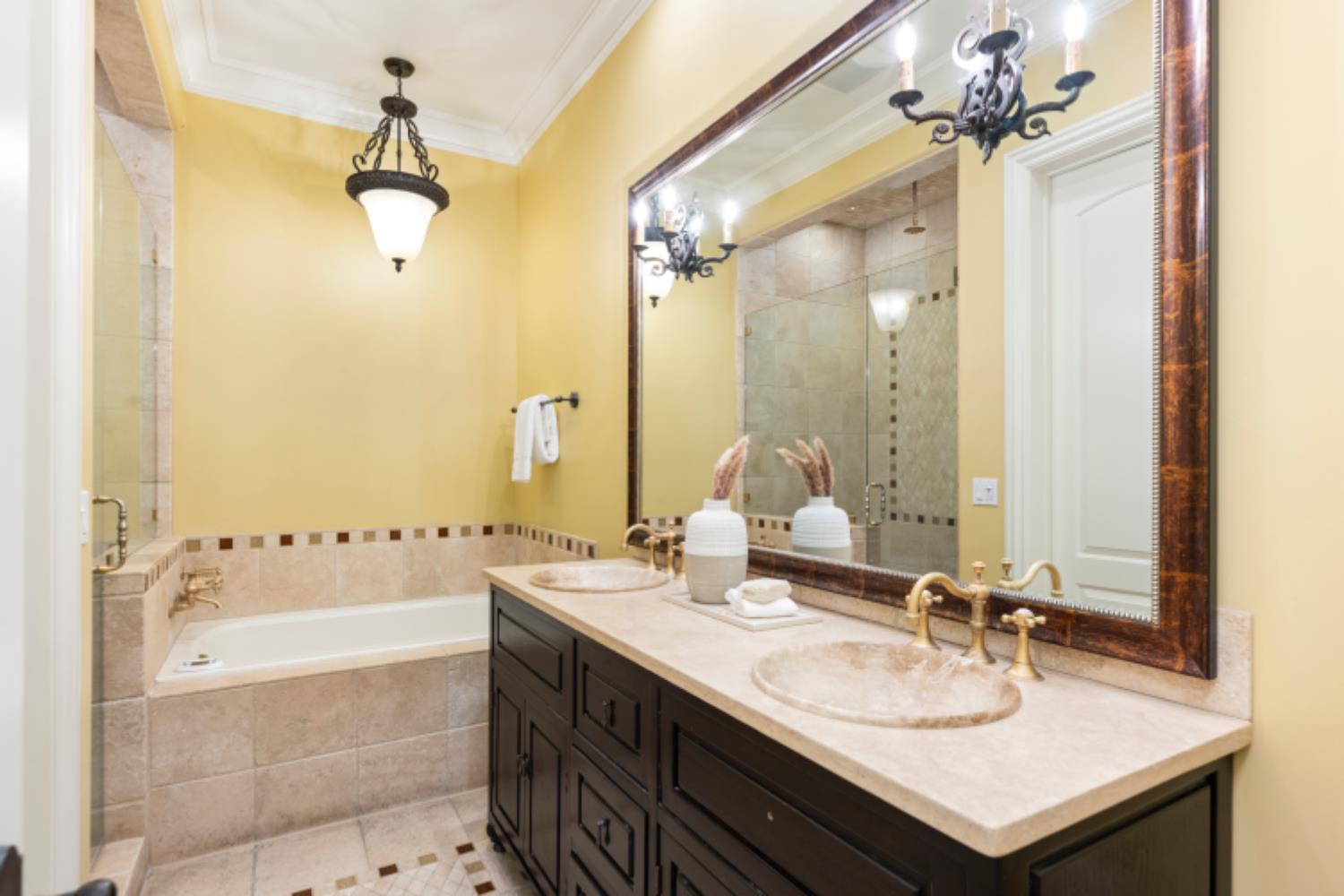 1210 Arden Hills Lane