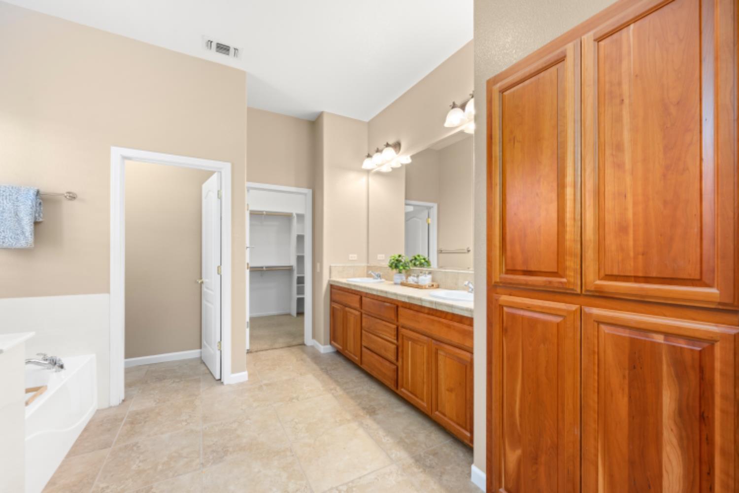 313 Nature Walk Court