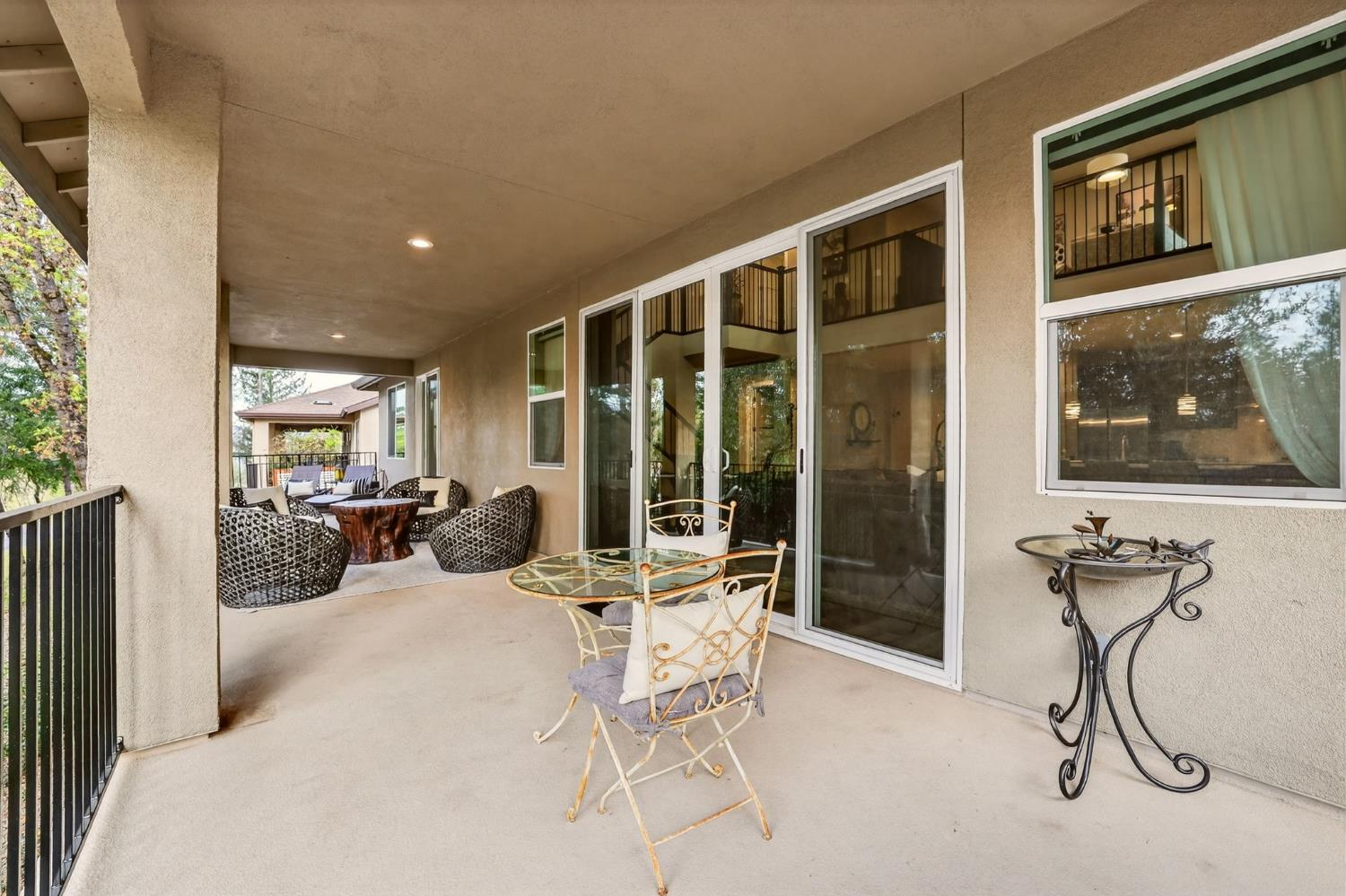 1132 Sierra Oaks Drive