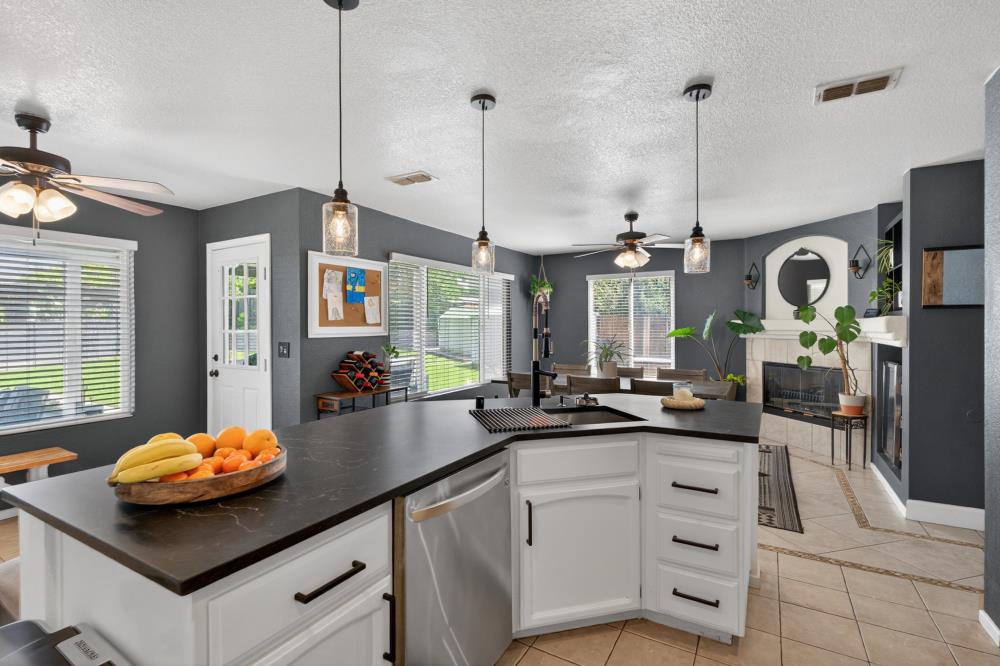 9158 Eastpointe Court