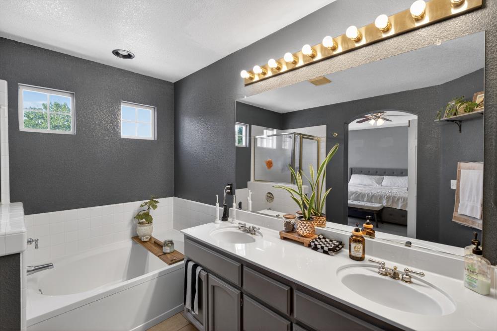 9158 Eastpointe Court