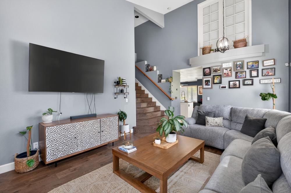 9158 Eastpointe Court