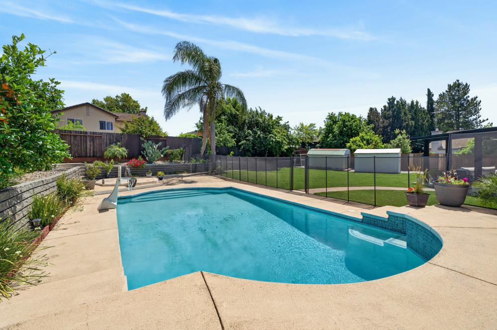 9158 Eastpointe Court