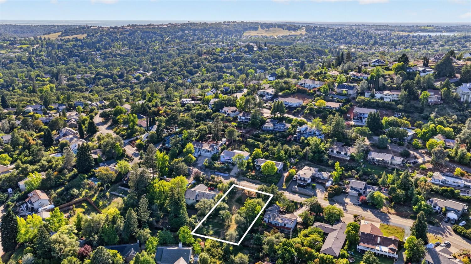 3044 Knollwood Drive