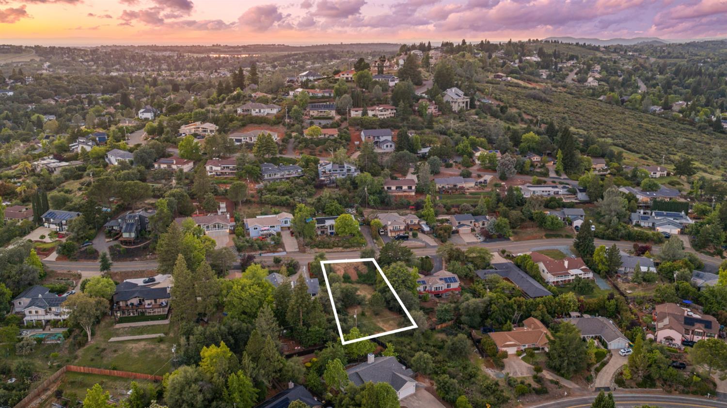 3044 Knollwood Drive