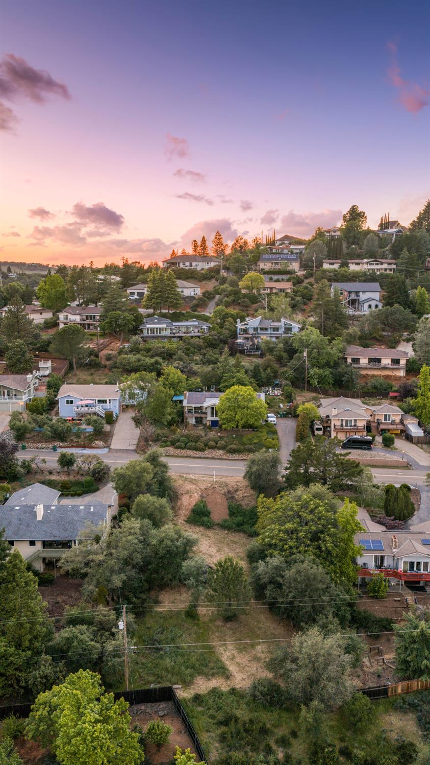 3044 Knollwood Drive