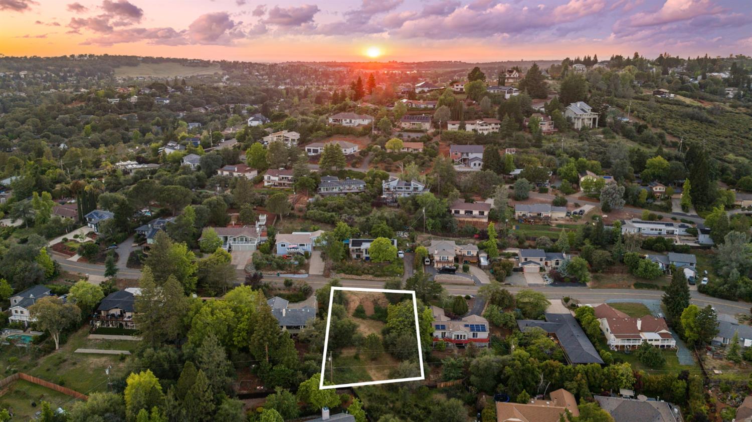 3044 Knollwood Drive