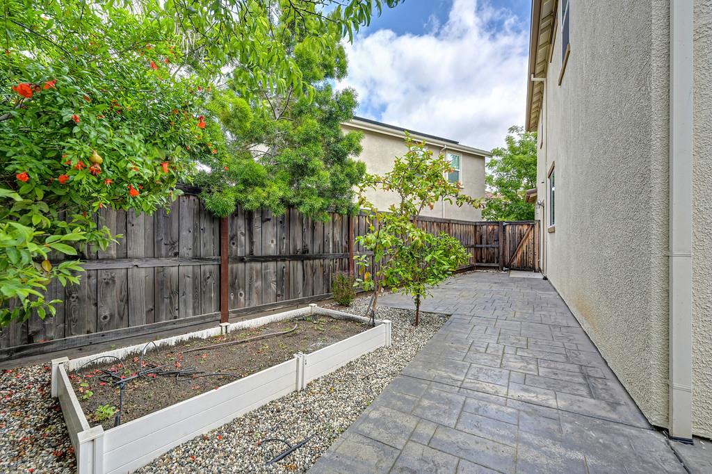6130 Mehrten Circle