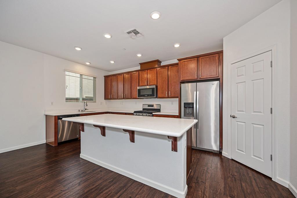 6130 Mehrten Circle