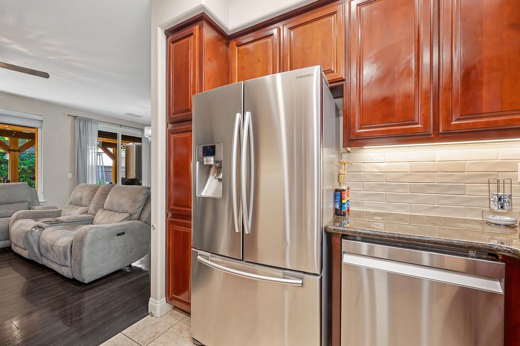 17 Kings Beach Place