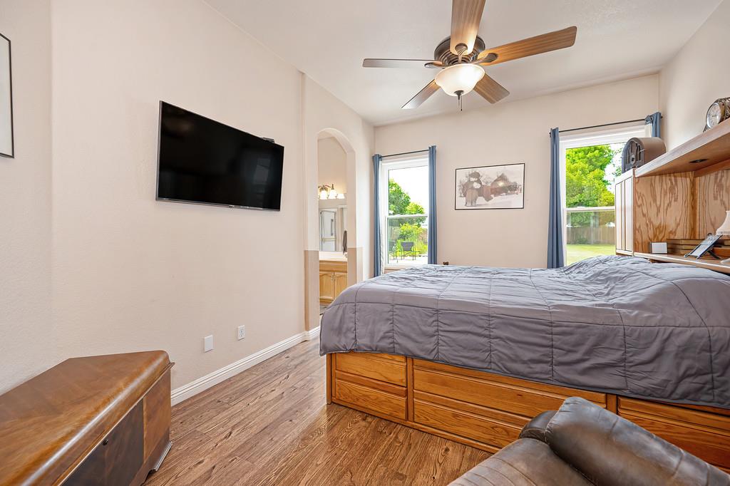 8311 Oakwood Hills Circle