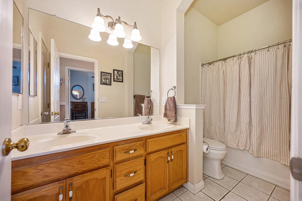 8311 Oakwood Hills Circle