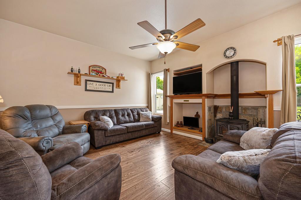 8311 Oakwood Hills Circle