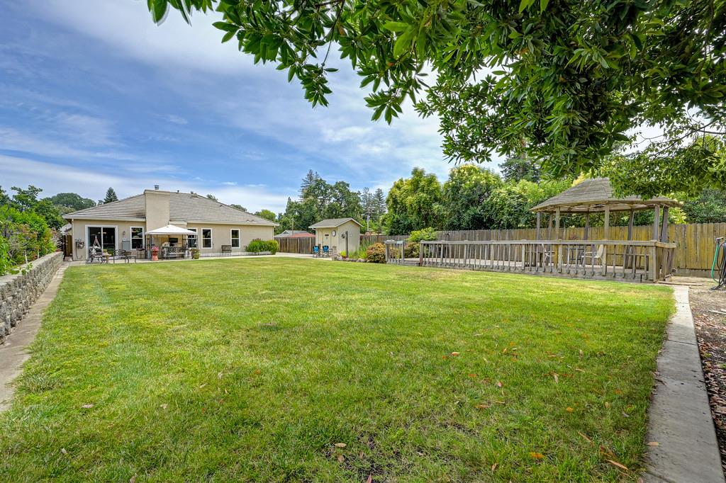 8311 Oakwood Hills Circle