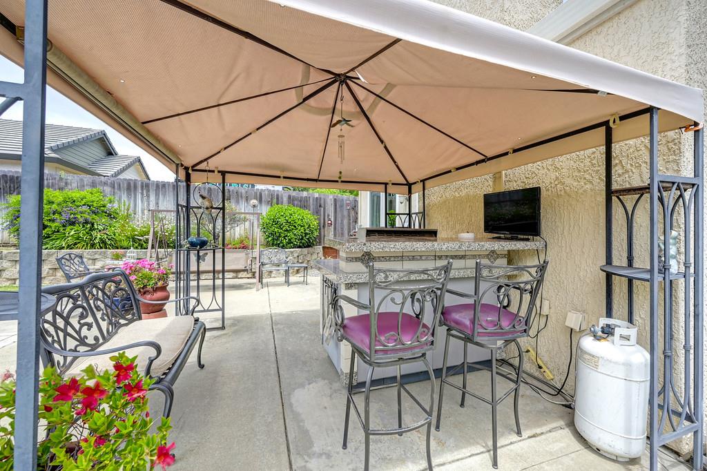 8311 Oakwood Hills Circle