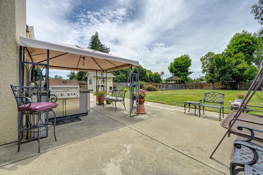 8311 Oakwood Hills Circle