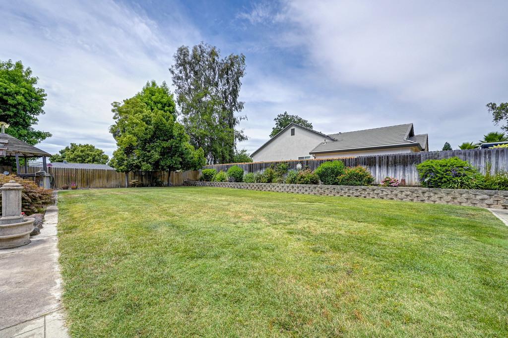 8311 Oakwood Hills Circle