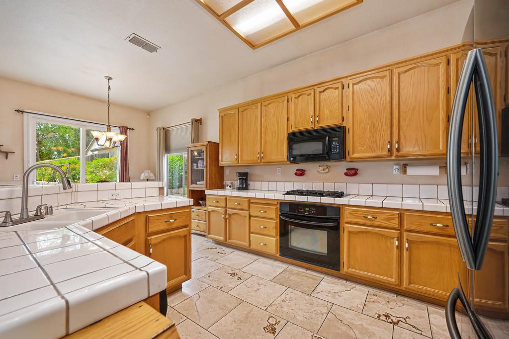 8311 Oakwood Hills Circle