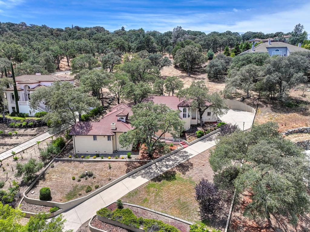 2072 Moonstone Circle