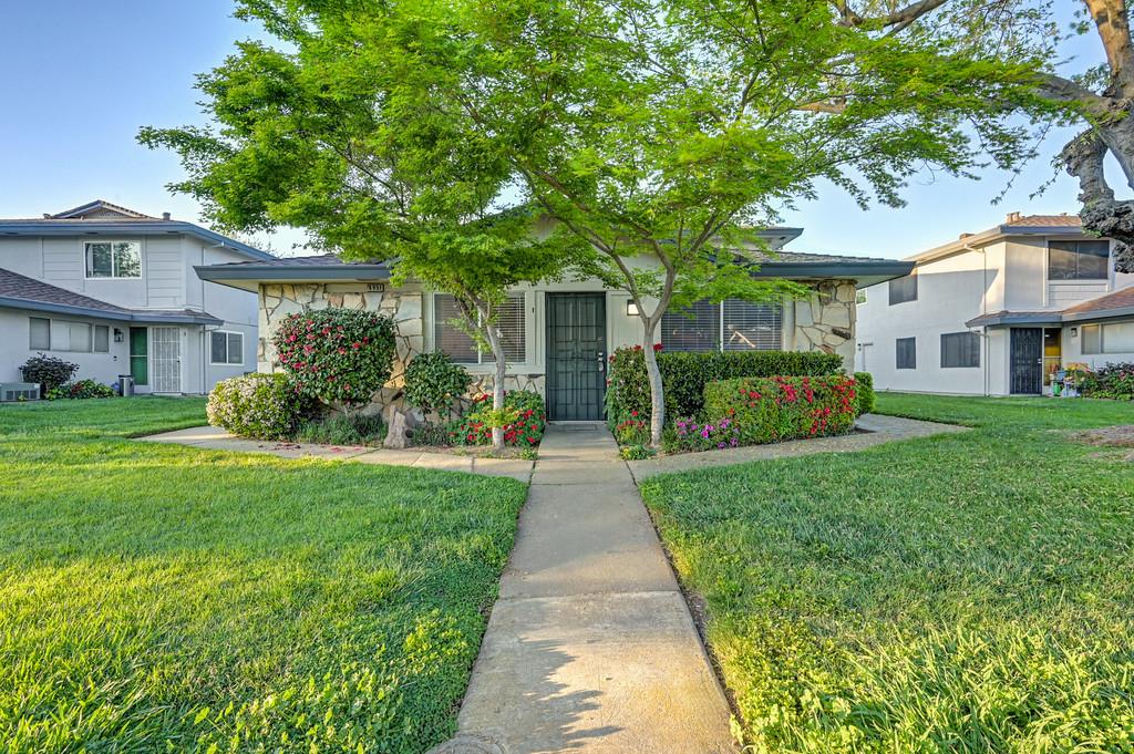 8951 El Mirador Drive 1
