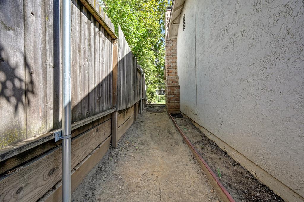 7424 Pimienta Drive