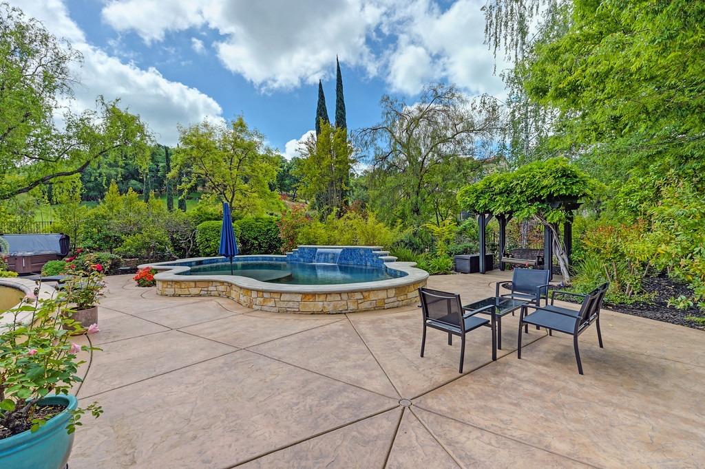 4232 Savoie Court
