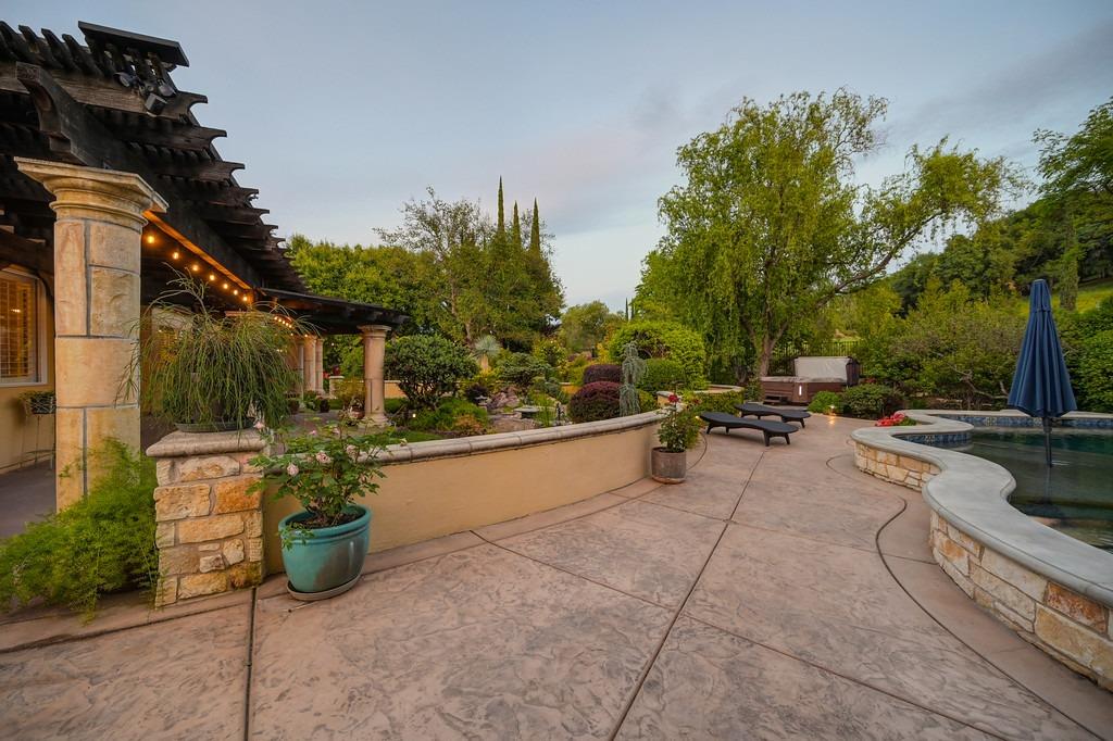 4232 Savoie Court