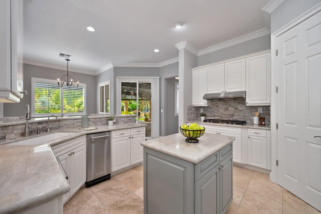 4232 Savoie Court