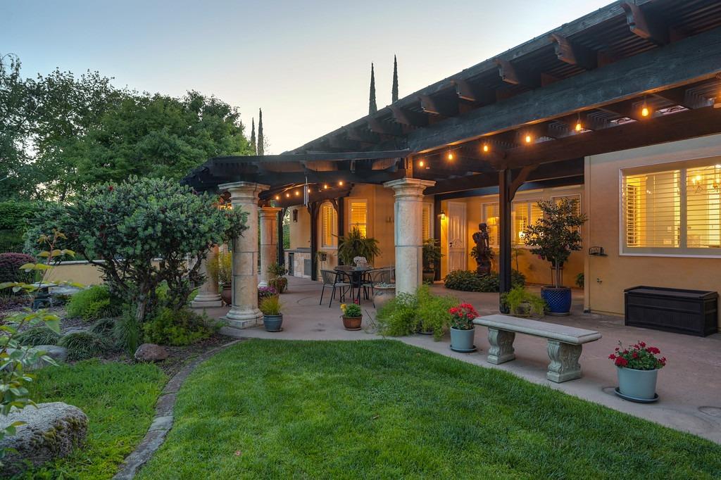 4232 Savoie Court