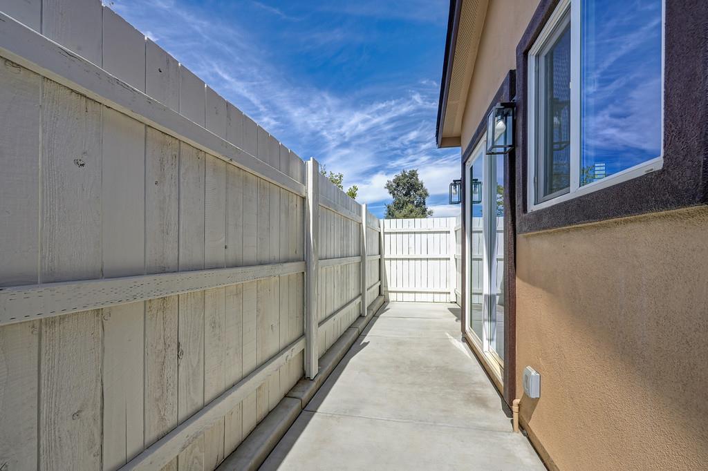 5924 Deary Way