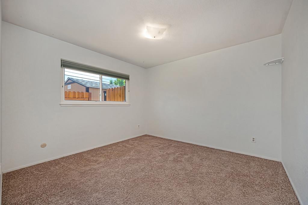 5924 Deary Way