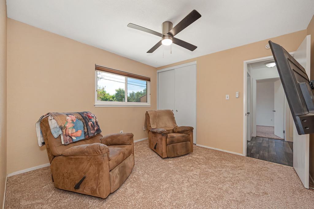 5924 Deary Way