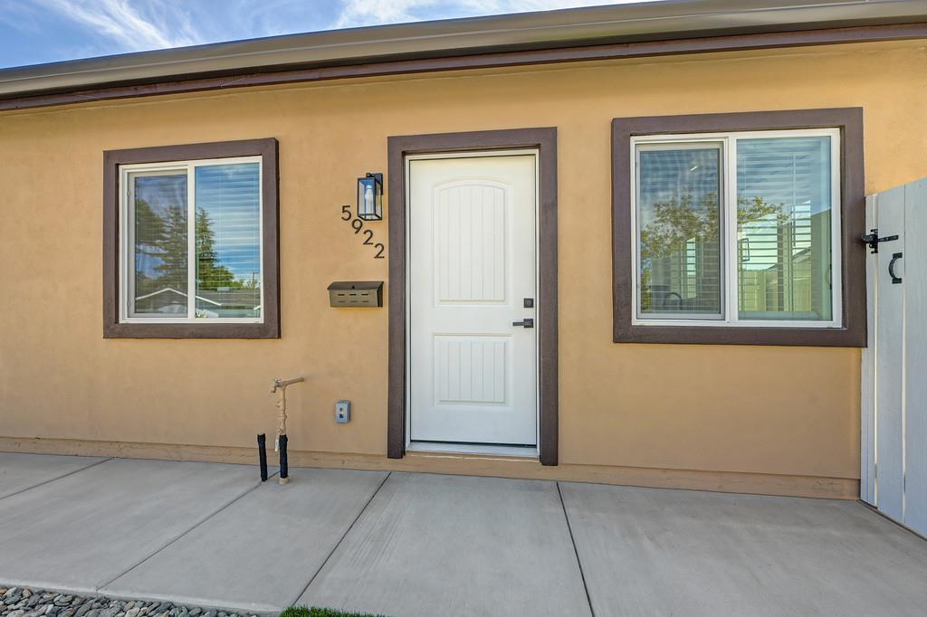 5924 Deary Way