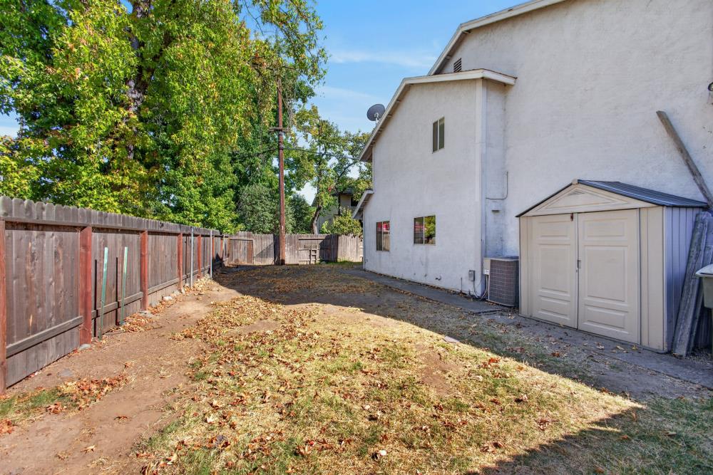 1501 Christopher Way