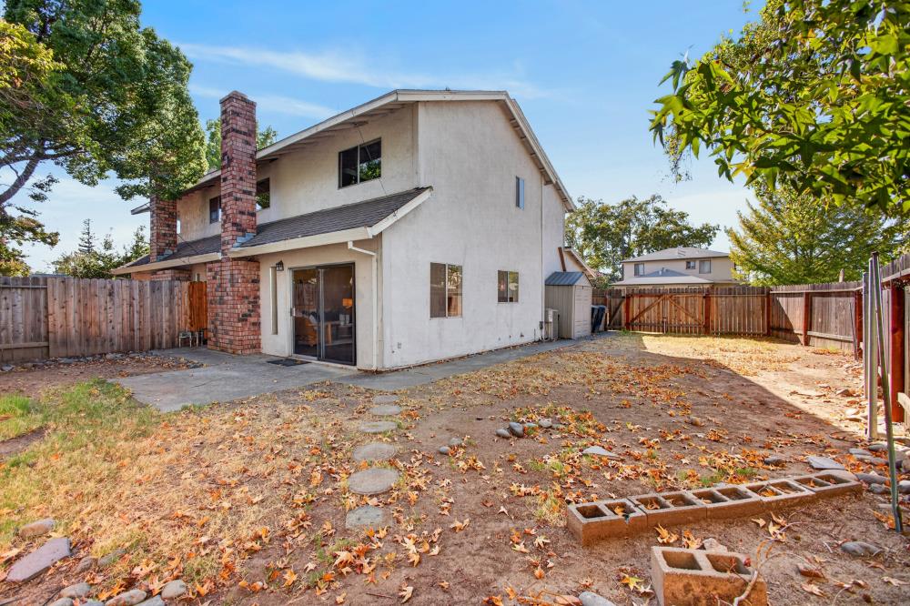 1501 Christopher Way