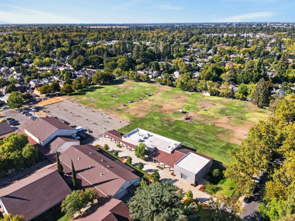 1501 Christopher Way
