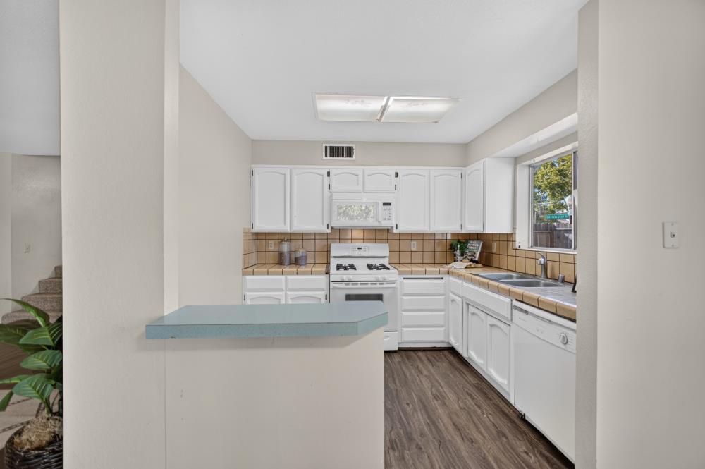 1501 Christopher Way