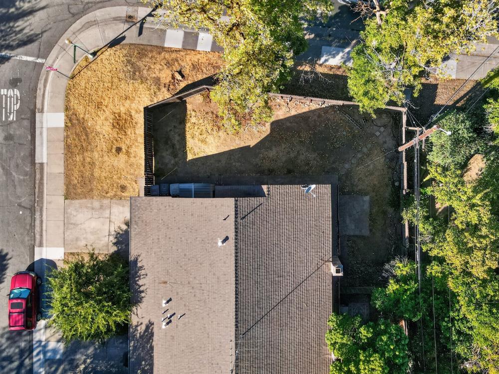 1501 Christopher Way