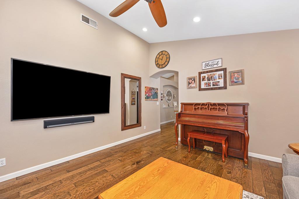 1208 Arbor Drive