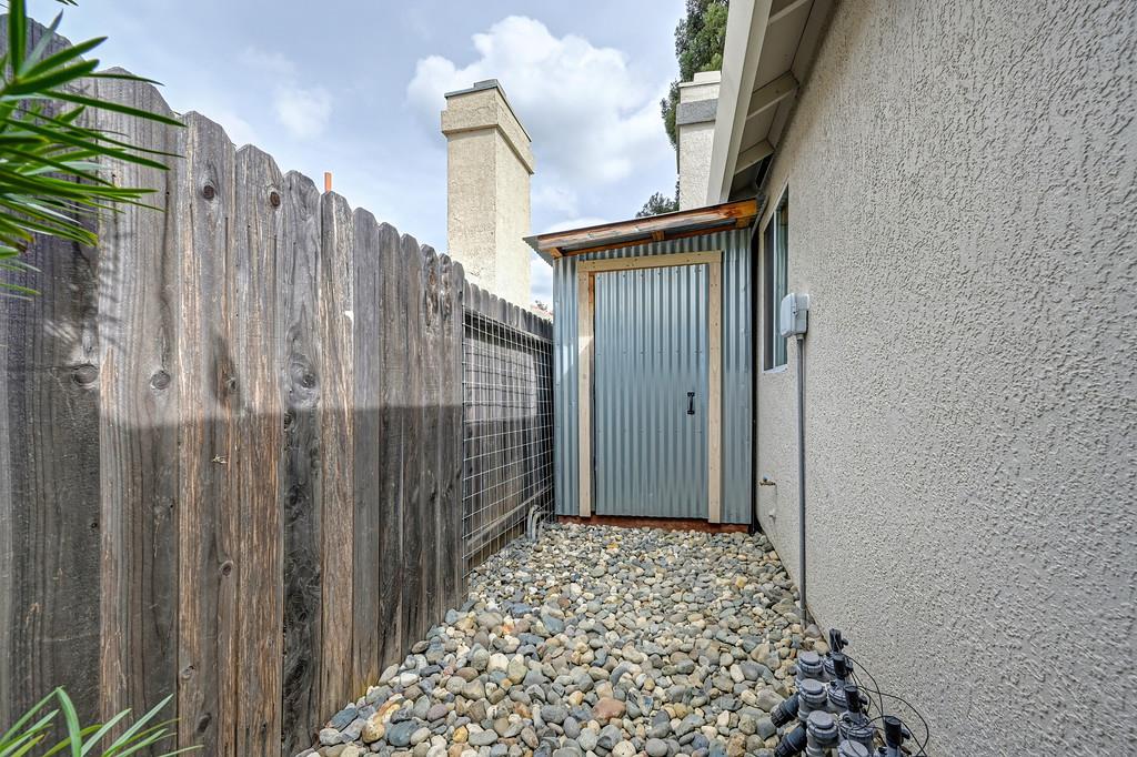 1208 Arbor Drive